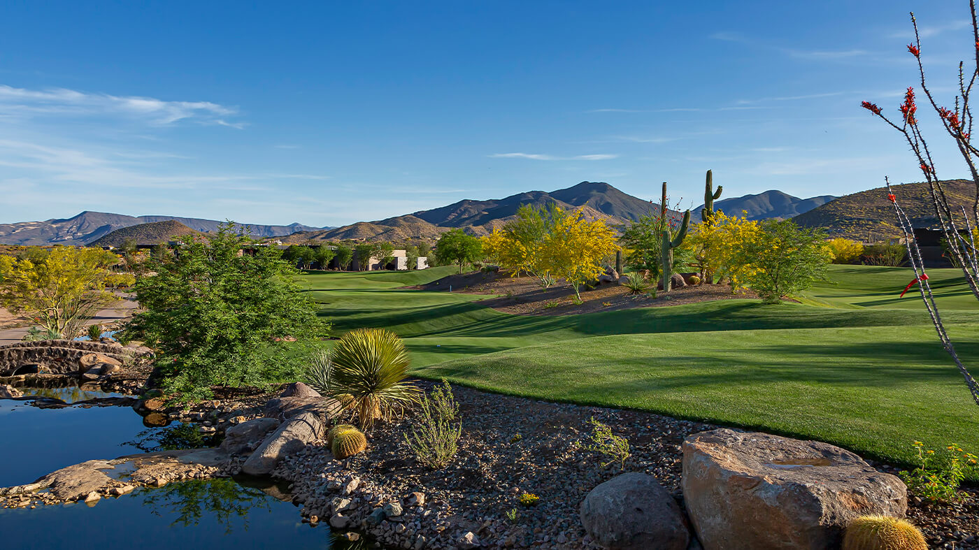 Gallery - HPE Activewear Scottsdale Quarter Grand Opening